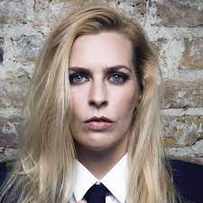 Sara Pascoe